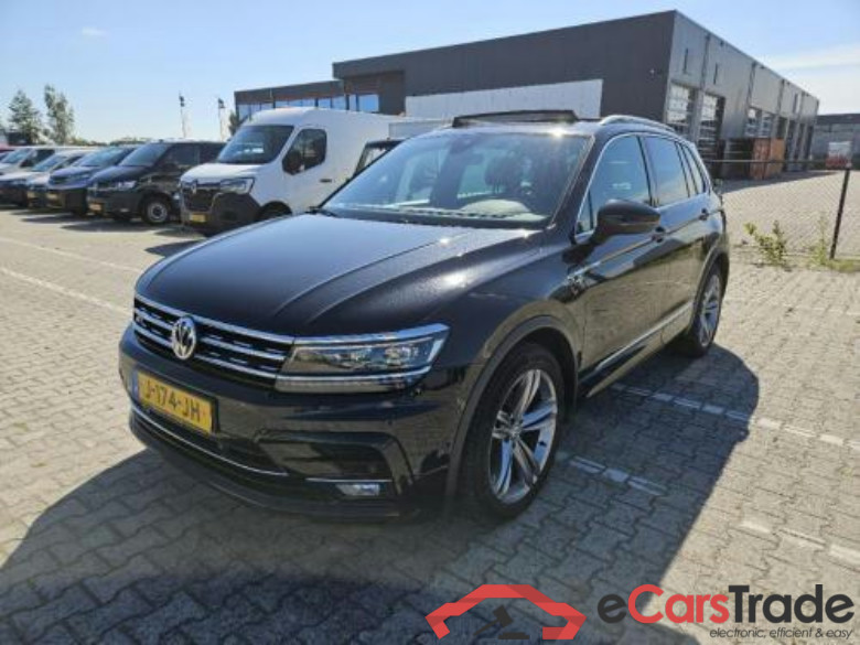 VOLKSWAGEN Tiguan 1.5 TSI Comfortline Business R