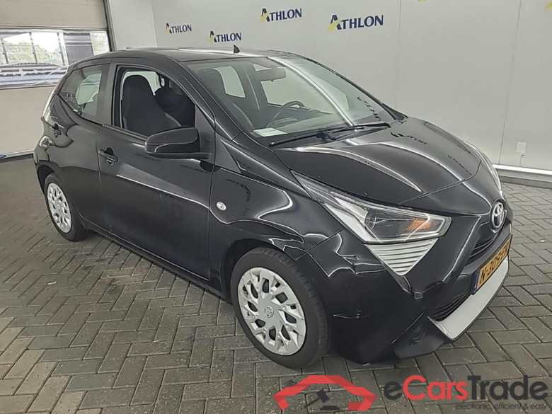 TOYOTA Aygo 1.0 VVT-i x-play 5D 53kW #2