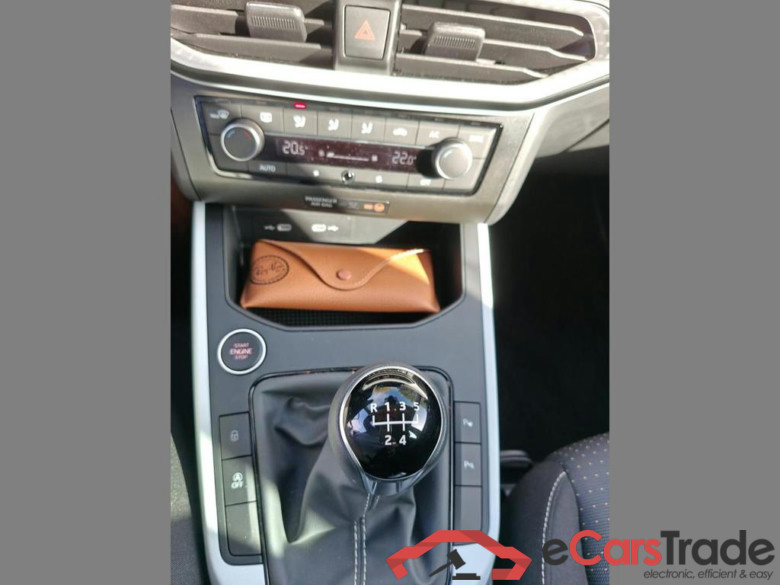 SEAT Arona 1.0 TSI 40th Anniversary #6