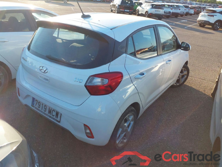 HYUNDAI i10 / 2020 / 5P / berlina con portón 1.0 Klass AT #2