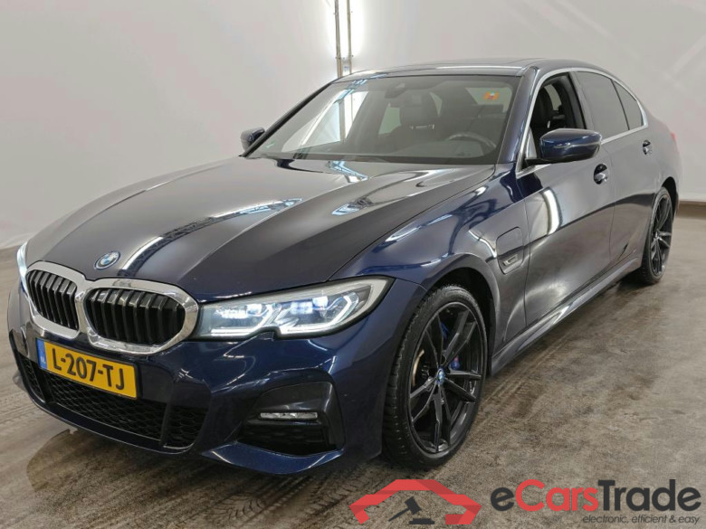 BMW 3 Serie Sedan 320e Business Edition Plus 4d #1