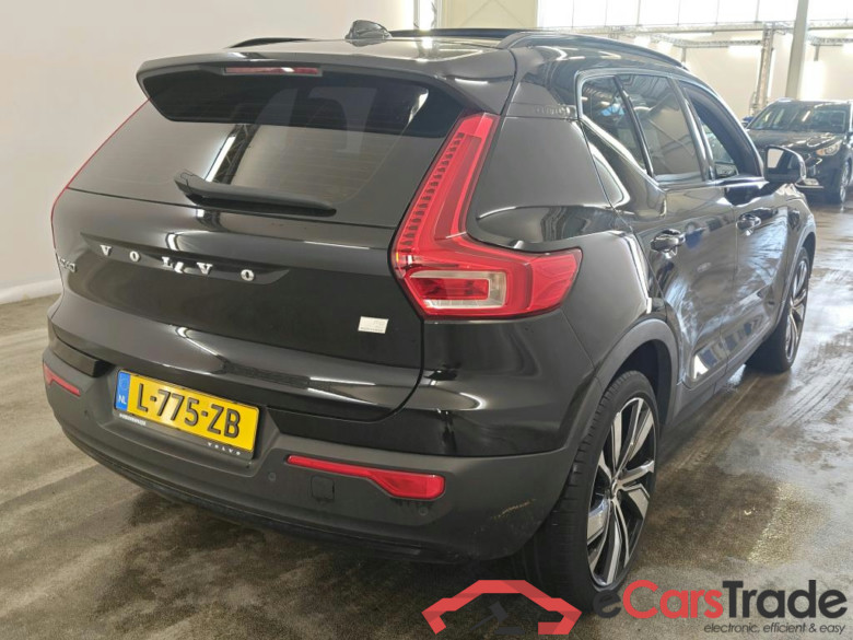 Volvo XC40 Recharge P8 AWD 5d #2