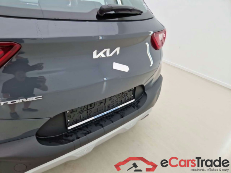 KIA STONIC 1.2 URBAN EDITION #4