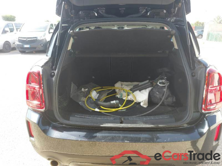 MINI COUNTRYMAN / 2020 / 5P / BERLINA COOPER S E CLASSIC 4WD AUTOMATICA #5