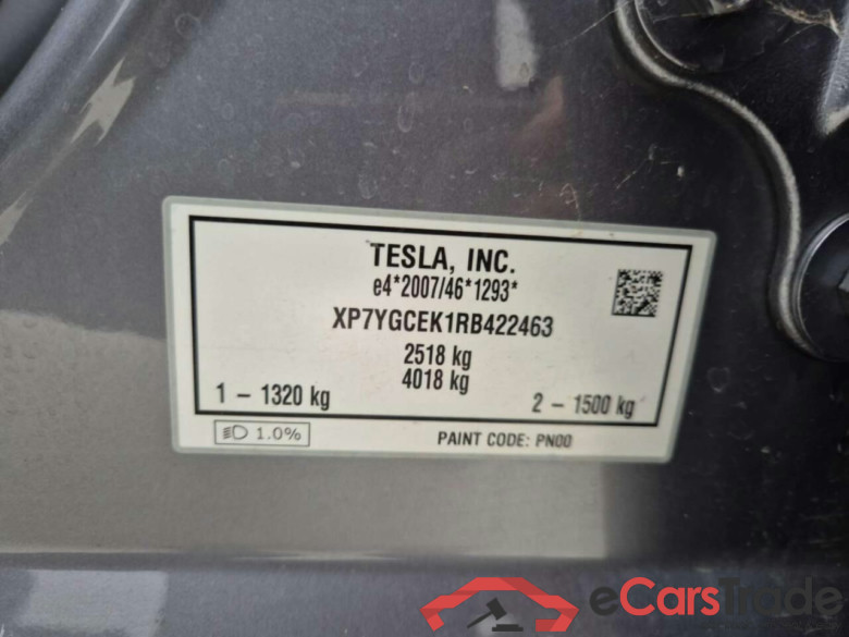 Tesla Model Y Long Range Dualmotor AWD  #4