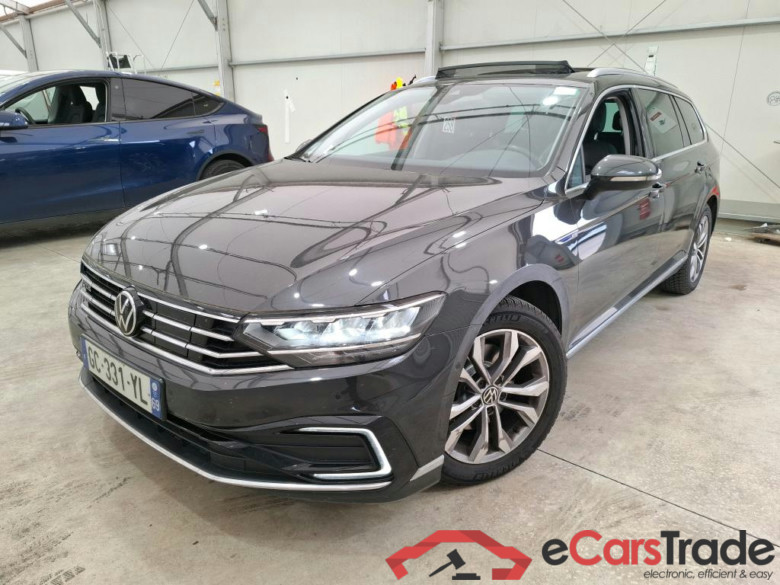 Volkswagen Passat Variant 1.4 e-Hybrid Plug-In GTE Aut. Pano LED Virtual ACC Navi Sport-Leather-Alcantara KeylessGo Camera Klima PDC ... #1