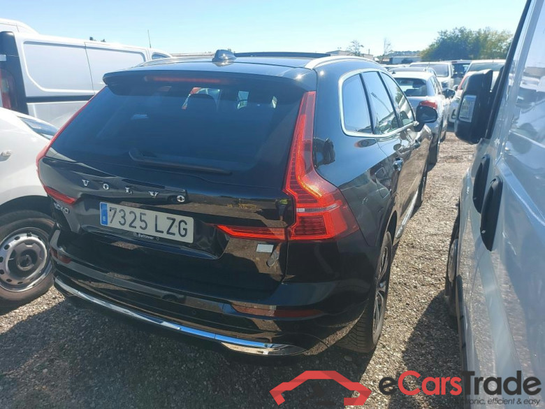 VOLVO XC60 T6 AWD Recharge Core Auto #2