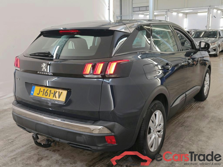 Peugeot 3008 Active PureTech 130 EAT8 5d #2