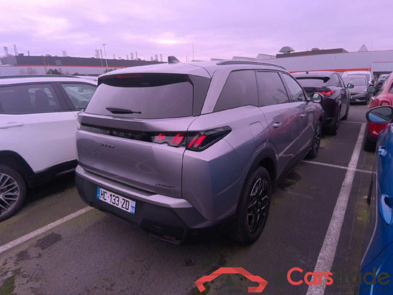 Peugeot 5008 Allure Hybrid 145 ch e-DCS6 #2