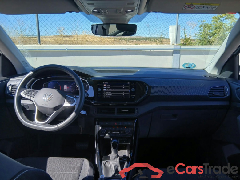VOLKSWAGEN T-Cross / 2018 / 5P / todoterreno Sport 1.0 TSI 81kW (110CV) DSG #3