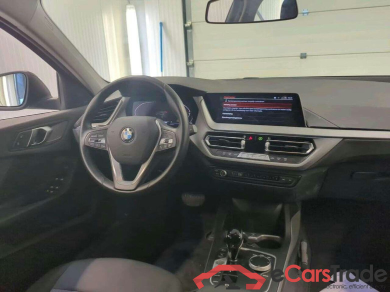 BMW 1-serie 118i Intro Ed. #3