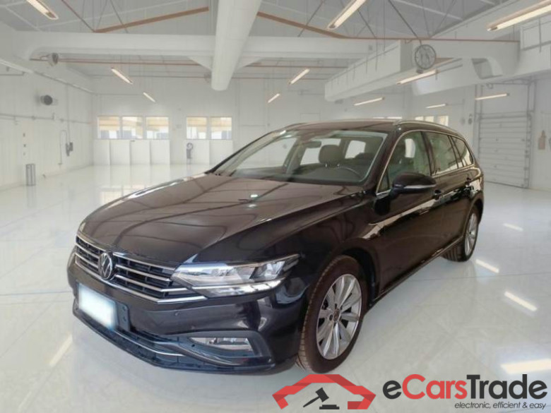 VOLKSWAGEN PASSAT / 2019 / 5P / STATION WAGON VAR. 2.0TDI SCR EVO 110KW BUSINESS DSG