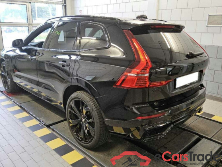Volvo XC60 (03.2017->) DE - SUV5 B5 (Benzin) AWD EU6d, Ultra Black Edition Mild-Hybrid, (Facelift) 2023 #4