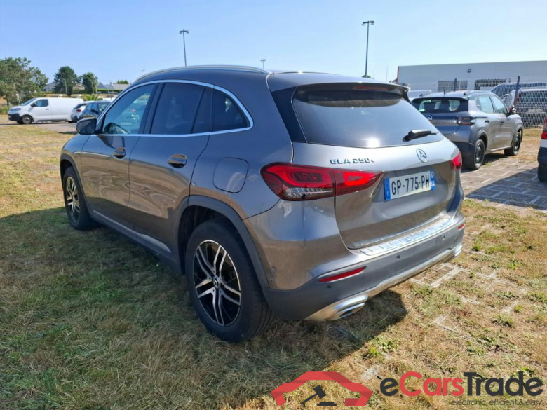 MERCEDES-BENZ GLA / 2020 / 5P / SUV GLA 250 e BUSINESS LINE DCT #5