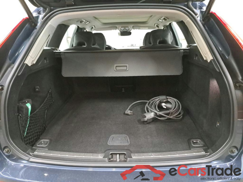 Volvo XC60 2.0 T6 Plug-In Hybrid AWD Inscription Aut. Pano LED Virtual ACC Navi KeylessGo Klima PDC ... #6