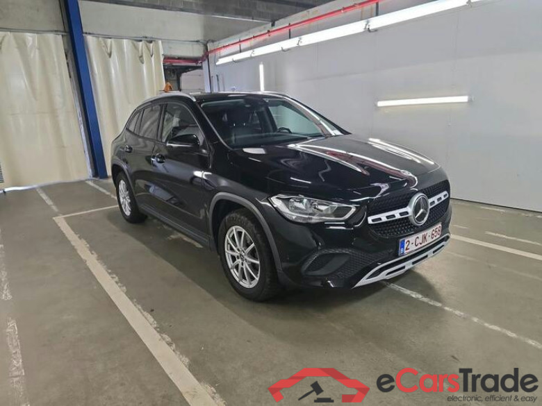 Mercedes GLA GLA GLA 180 Business Solution Essential 100kW/136pk  5D/P Auto-7 - CO2 onvolledig #2