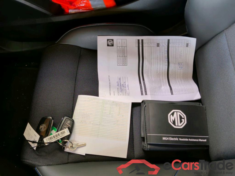 MG MG4 Luxury 5d 150kW #3