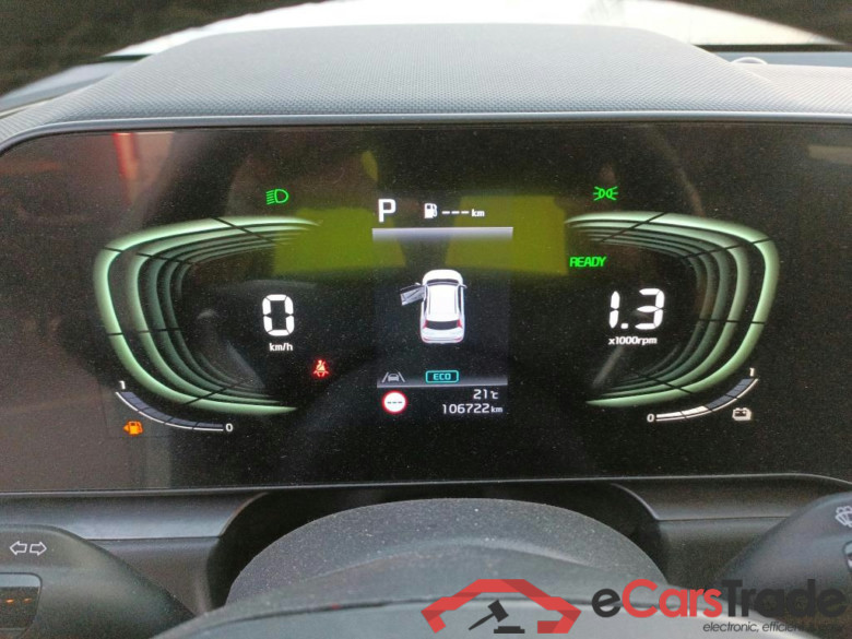 KIA Niro / 2022 / 5P / crossover 1.6 GDi HEV 104kW (141CV) Drive #4