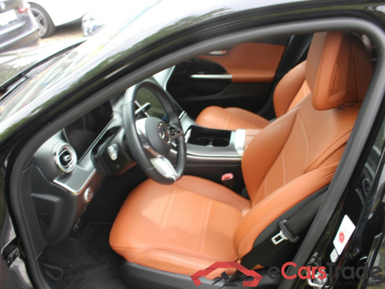 MERCEDES-BENZ C-Klasse T-Modell Diesel Plug-in Hybrid C 300 de T 9G-TRONIC Avantgarde Advanced 5d 145kW #4