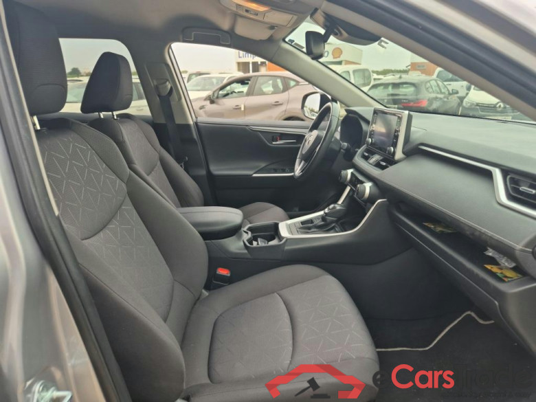 TOYOTA Rav4 / 2018 / 5P / todoterreno 2.5l 220H Advance #6