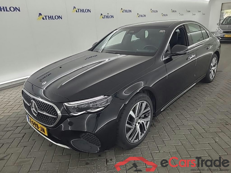 MERCEDES-BENZ E-Klasse Limousine E 300 e Luxury Line 4D 230kW