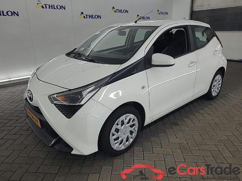 TOYOTA Aygo 1.0 VVT-i x-play 5D 53kW