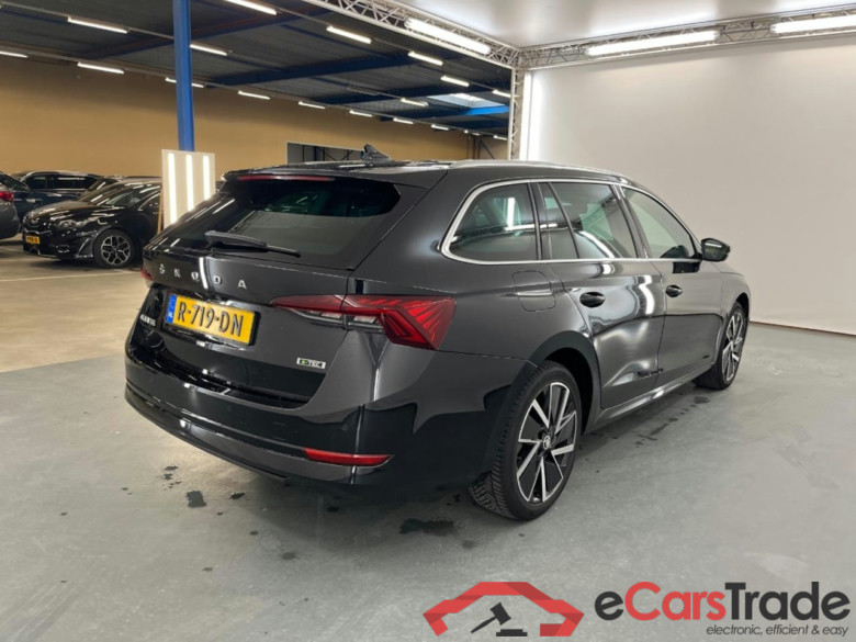 SKODA Octavia Combi 1.5 e-TSI Business Edition Plus #4