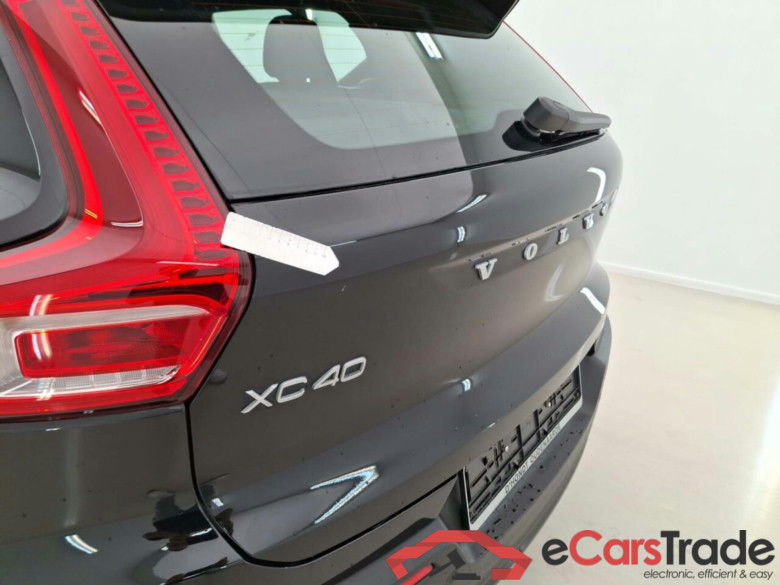 VOLVO XC40 RECHARGE CORE #4