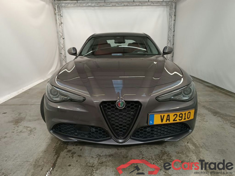 ALFA ROMEO GIULIA DIESEL - 2020 2.2 MJD 160 Sprint Atx 4d #5