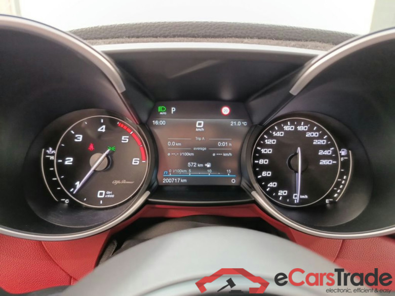 ALFA ROMEO GIULIA DIESEL - 2020 2.2 MJD 160 Sprint Atx 4d #6