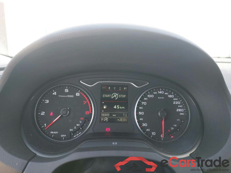AUDI A3 Sportback / 2016 / 5P / Berline 35 TFSI 150 COD S TRONIC BUSINESS LINE #6