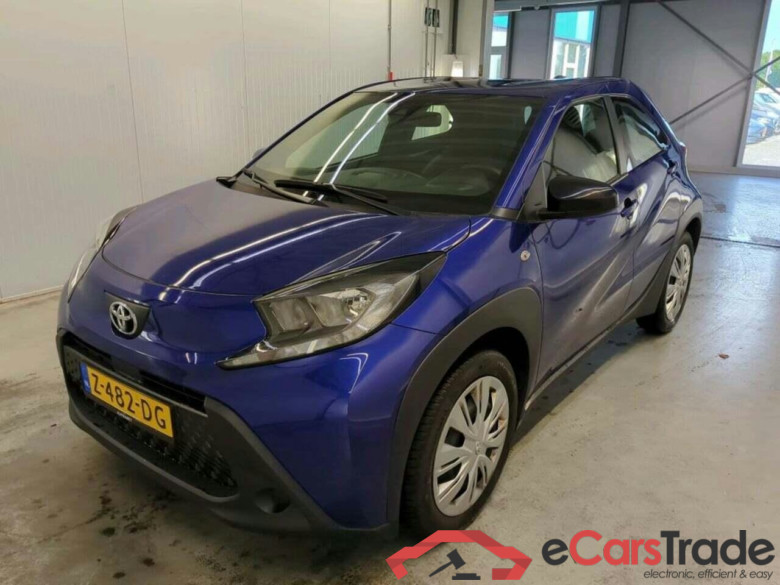 TOYOTA Aygo X 1.0 VVT-i MT Play #1