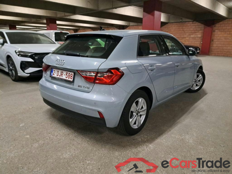Audi A1 SB 1.0 25 TFSI Virtual Navi Klima PDC ... #3