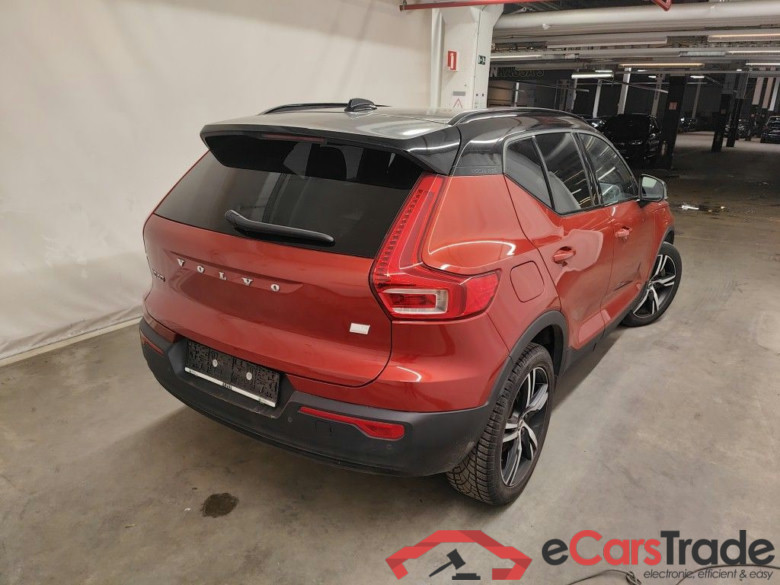 Volvo XC40 T4 Recharge Geartronic R-Design 5d #2