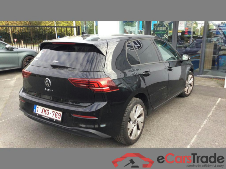 VOLKSWAGEN Golf VIII 1.5 TSI Life #4