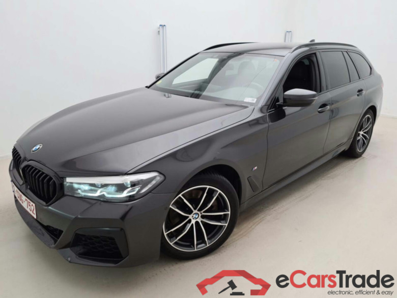 BMW 5-SERIE TOURING 518D M-SPORT AUT