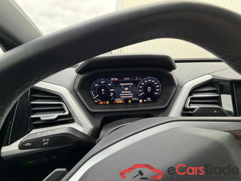AUDI Q4 e-tron 82 kWh 45 Corporate S #5