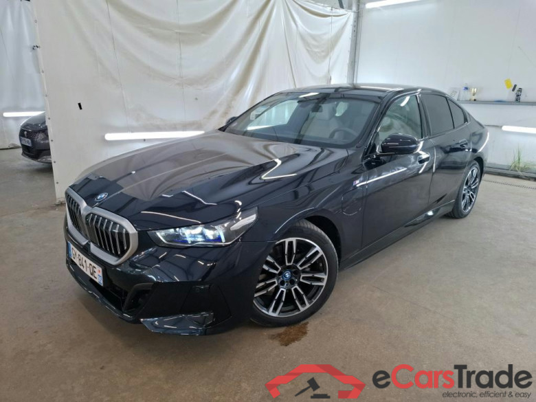 BMW Série 5 / 2023 / 4P / Berline 530e 299ch M Sport BVA8 #4