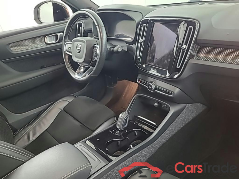 VOLVO XC40 Recharge P8 AWD 5D 300kW #6
