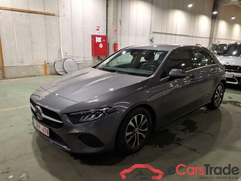 MERCEDES-BENZ A-CLASS 2.0 A 180 D BUSINESS LINE DCT