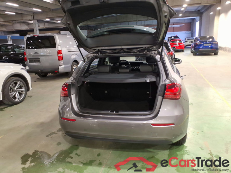 MERCEDES-BENZ A-CLASS 2.0 A 180 D BUSINESS LINE DCT #3