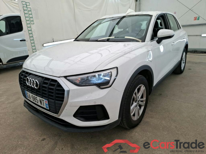 AUDI Q3 / 2018 / 5P / SUV 45 TFSI E 245 S TRONIC DESIGN