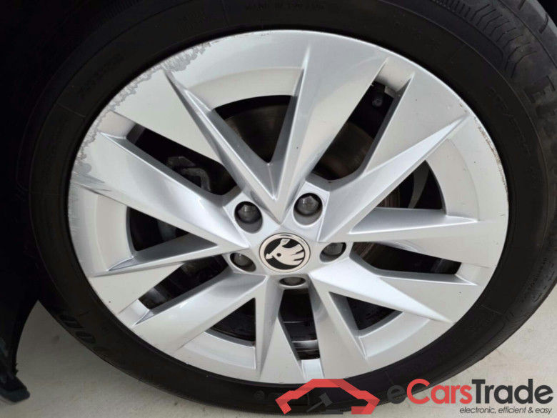 SKODA OCTAVIA COMBI 2.0 CRTDI CLEVER #6