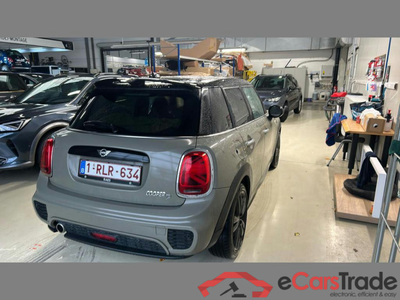 MINI Mini 5 Doors Dsl (F55) 1.5 D Cooper (EU6c) #4