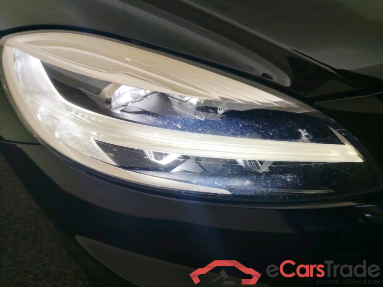 VOLVO V40 112 kW #4
