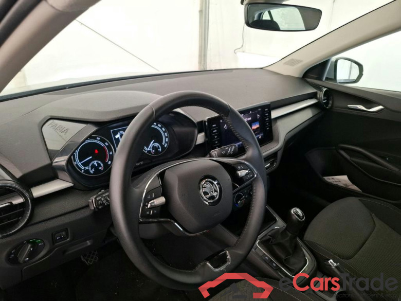 Fabia Ambition 1.0 MPI 80CV BVM5 E6d #5