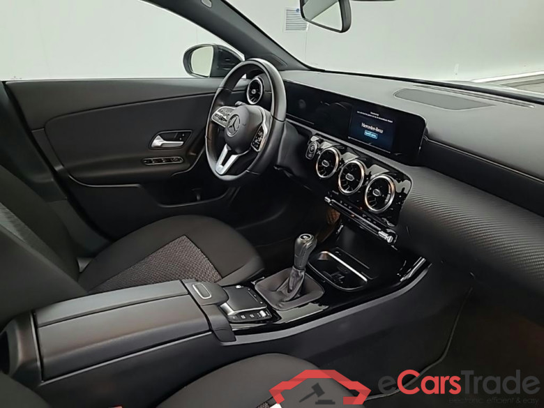 MERCEDES-BENZ CLA Shooting Brake CLA 180 5D 100kW #6