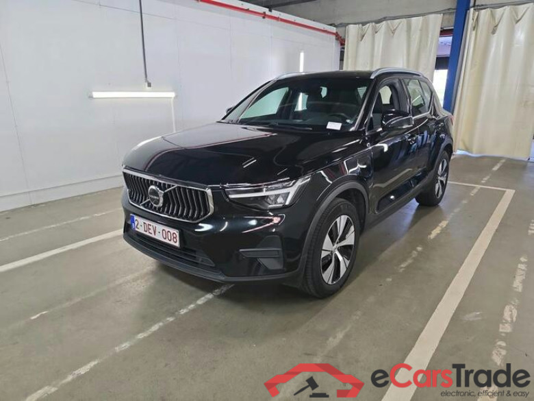 Volvo XC40 XC40 T4 PHEV Plus Bright Design Aut. (PHEV) 155kW/211pk  5D/P Auto-7 (4 seizoenen Banden) - CO2 onvolledig