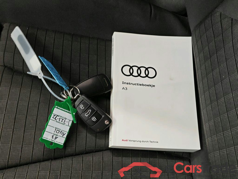 Audi A3 Limousine 35 TFSI Advance 4d #4