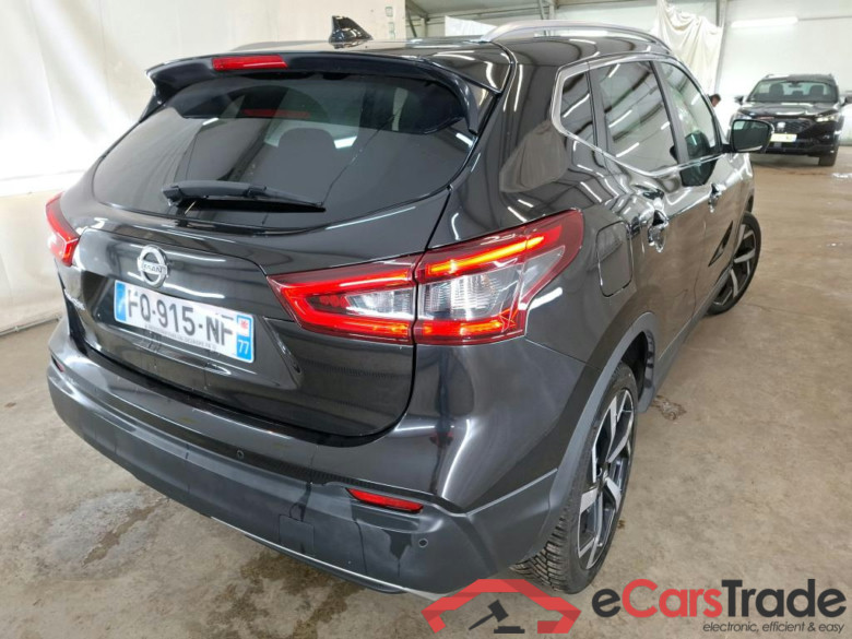 NISSAN Qashqai / 2017 / 5P / Crossover 1.3 DIG-T 160 DCT Tekna #3